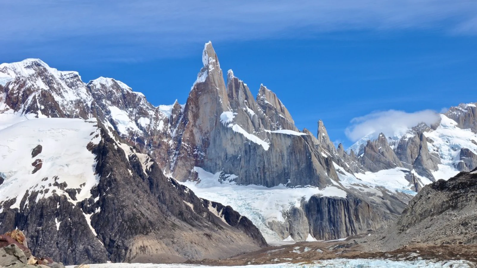 Cerro Torre, Chili, Argentine