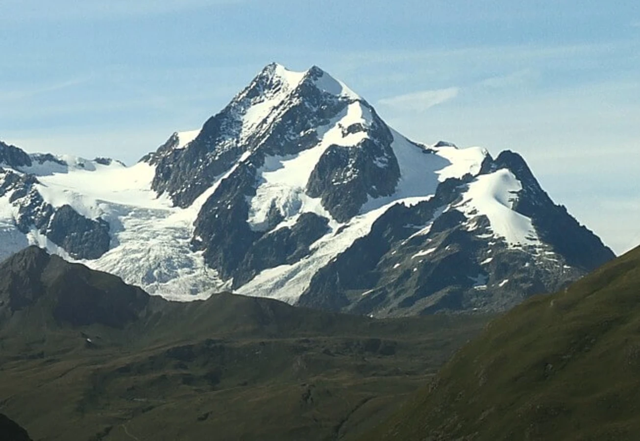 Aiguille de Tré-la-Tête, Italie