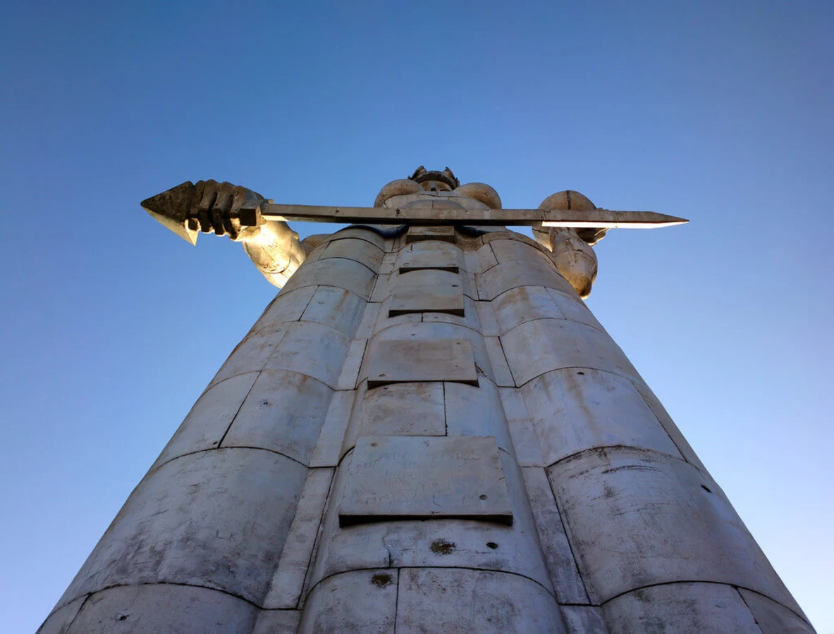 Statue de Kartlis Deda, Géorgie