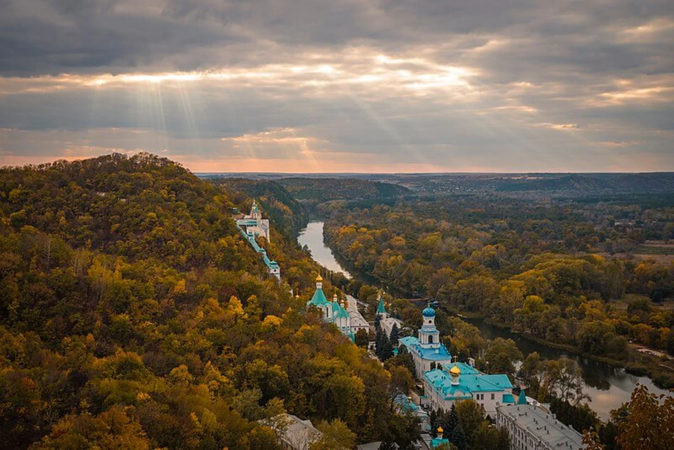 Laure de Sviatohirsk, Ukraine