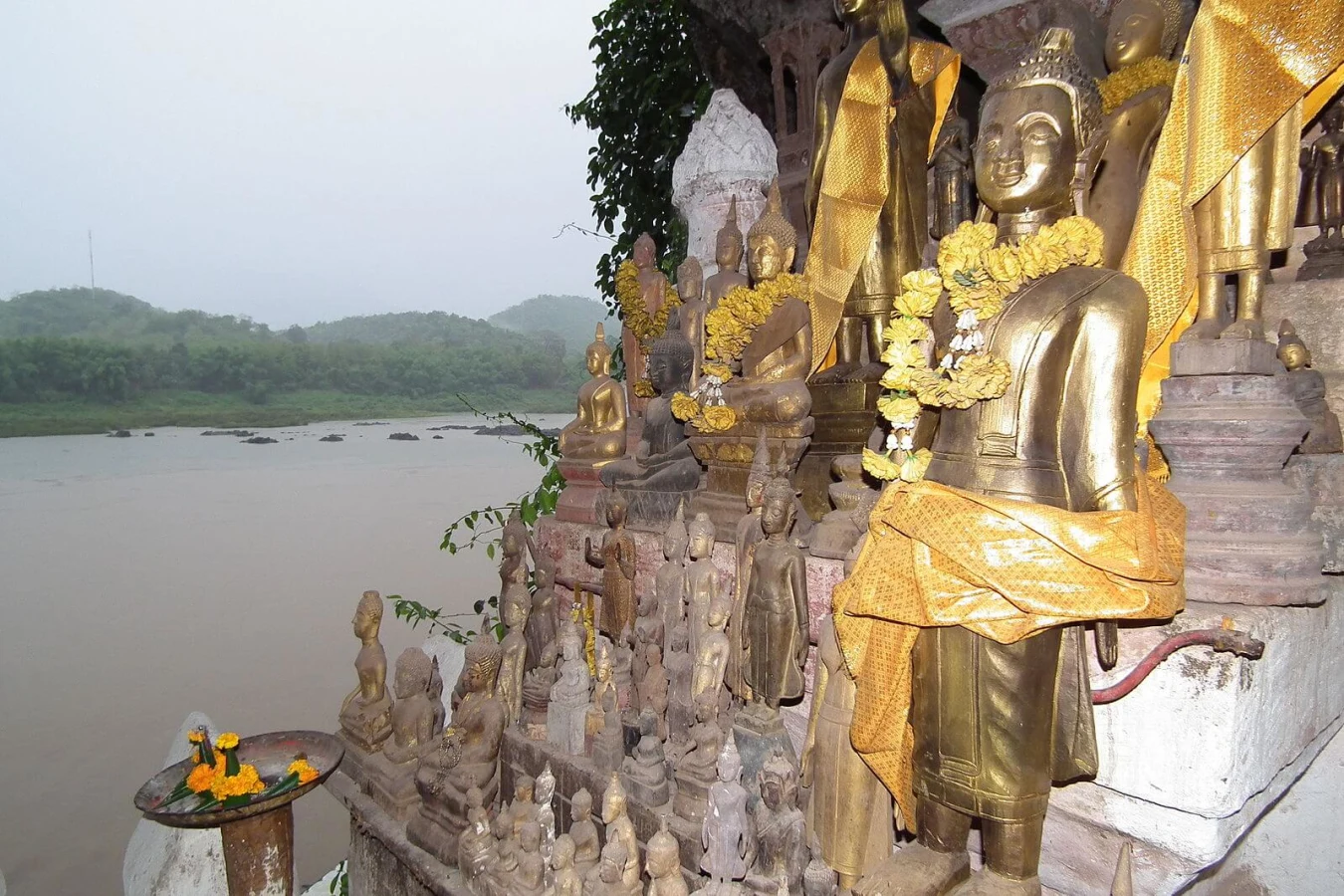 Grottes Pak Ou, Laos