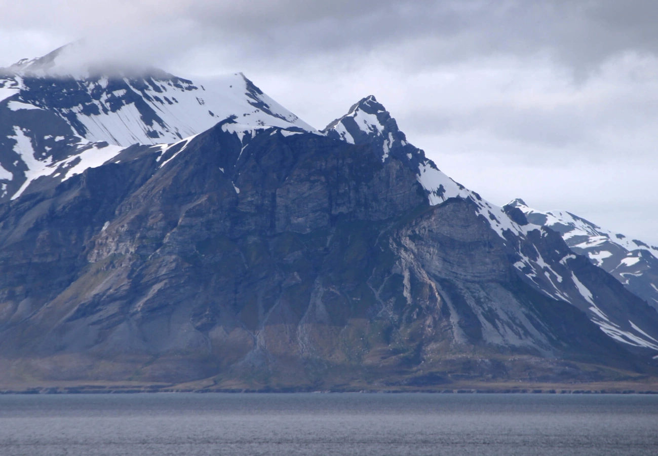 Alkhornet, Svalbard et Jan Mayen