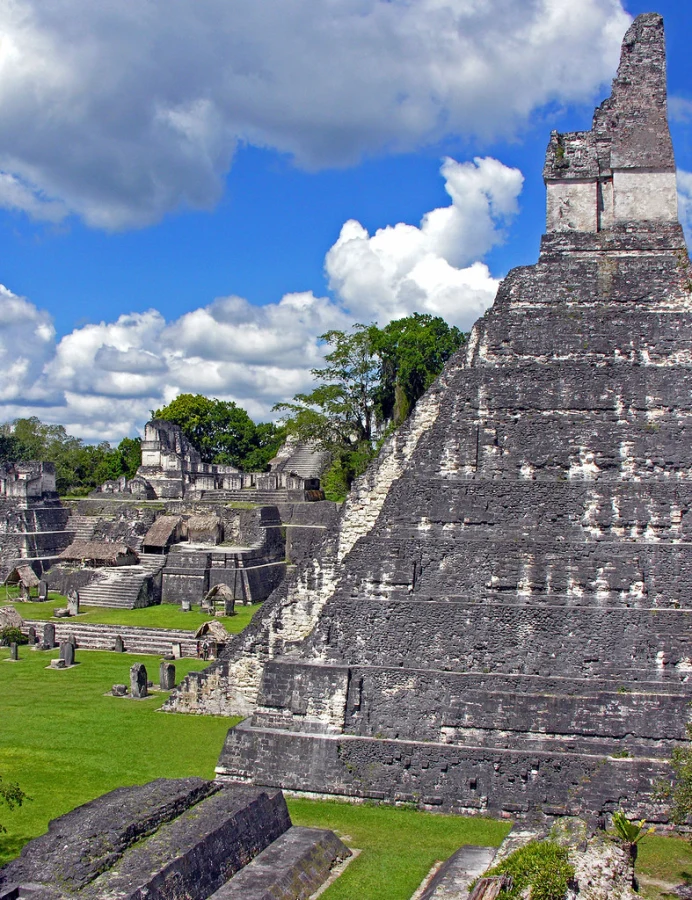 Acropole centrale de Tikal, Guatemala