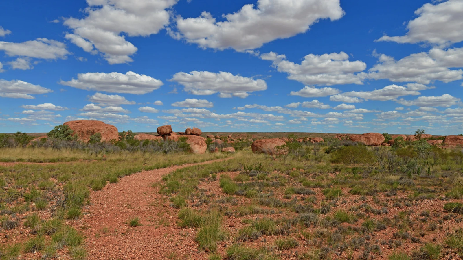 Karlu Karlu Conservation Reserve, Australie