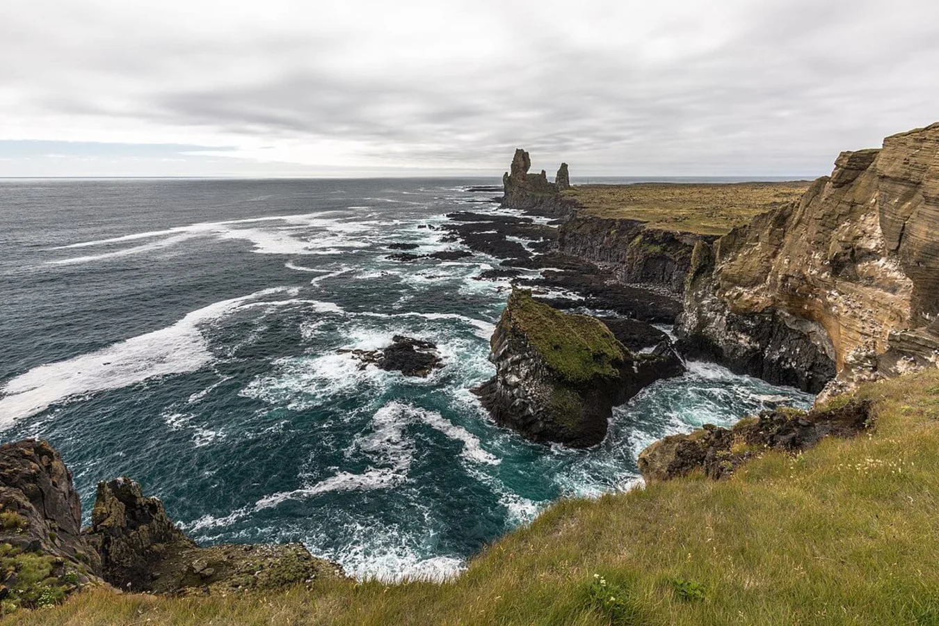 Londrangar, Islande