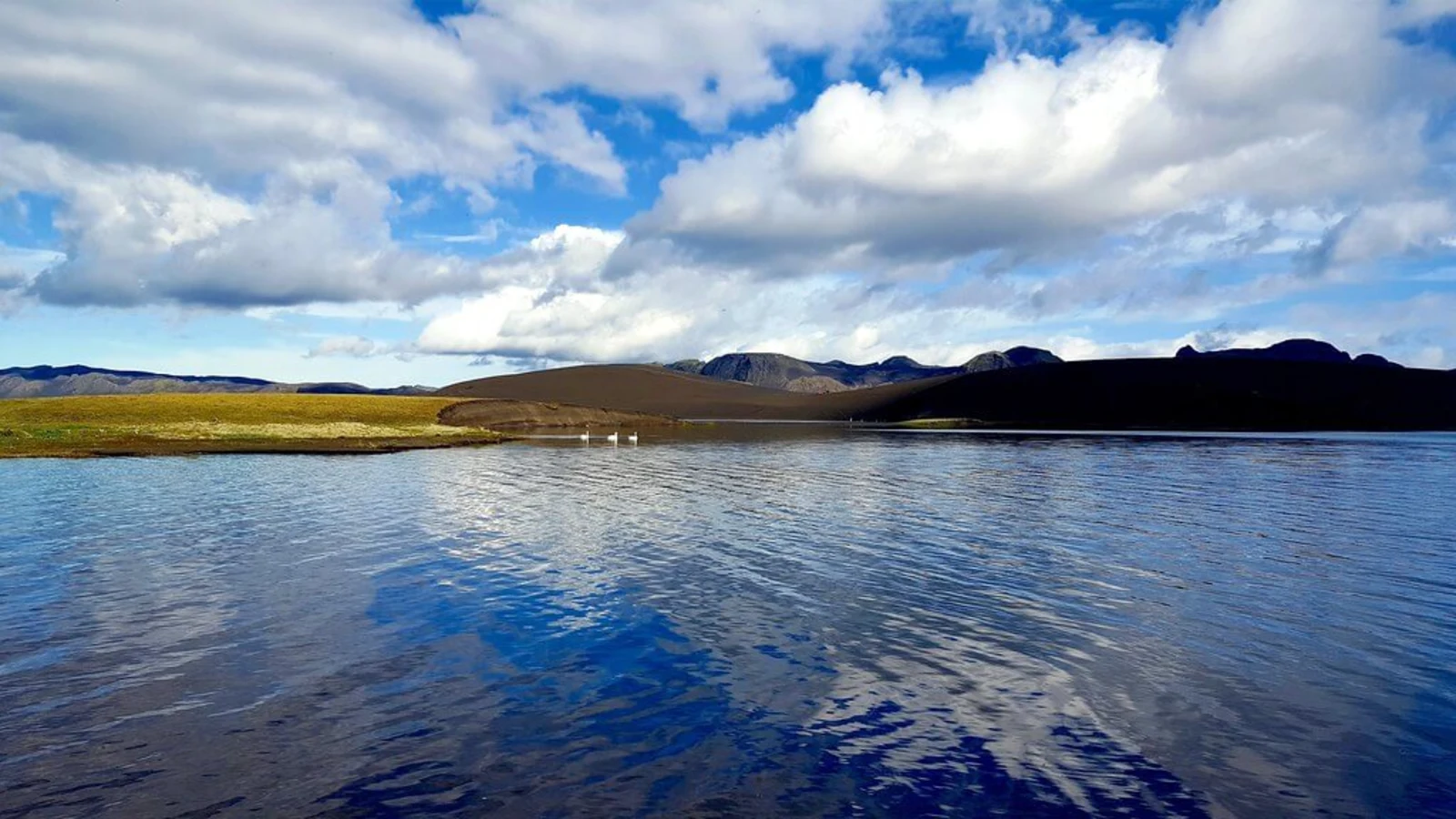 Litlisjor, Islande