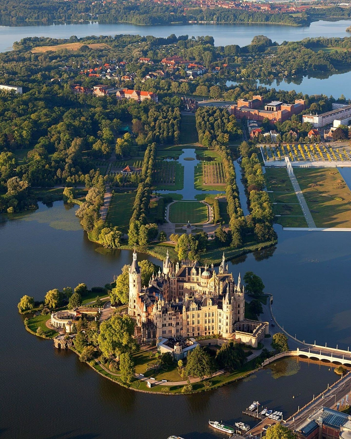 Château de Schwerin, Pologne
