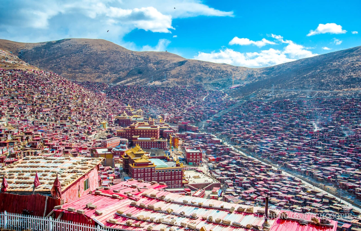 Larung Gar, Chine