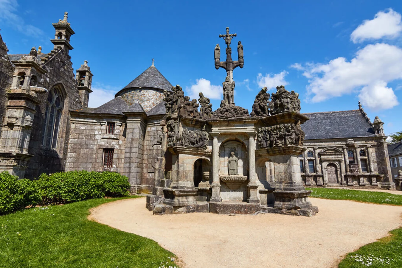Enclos paroissial de Guimiliau, France