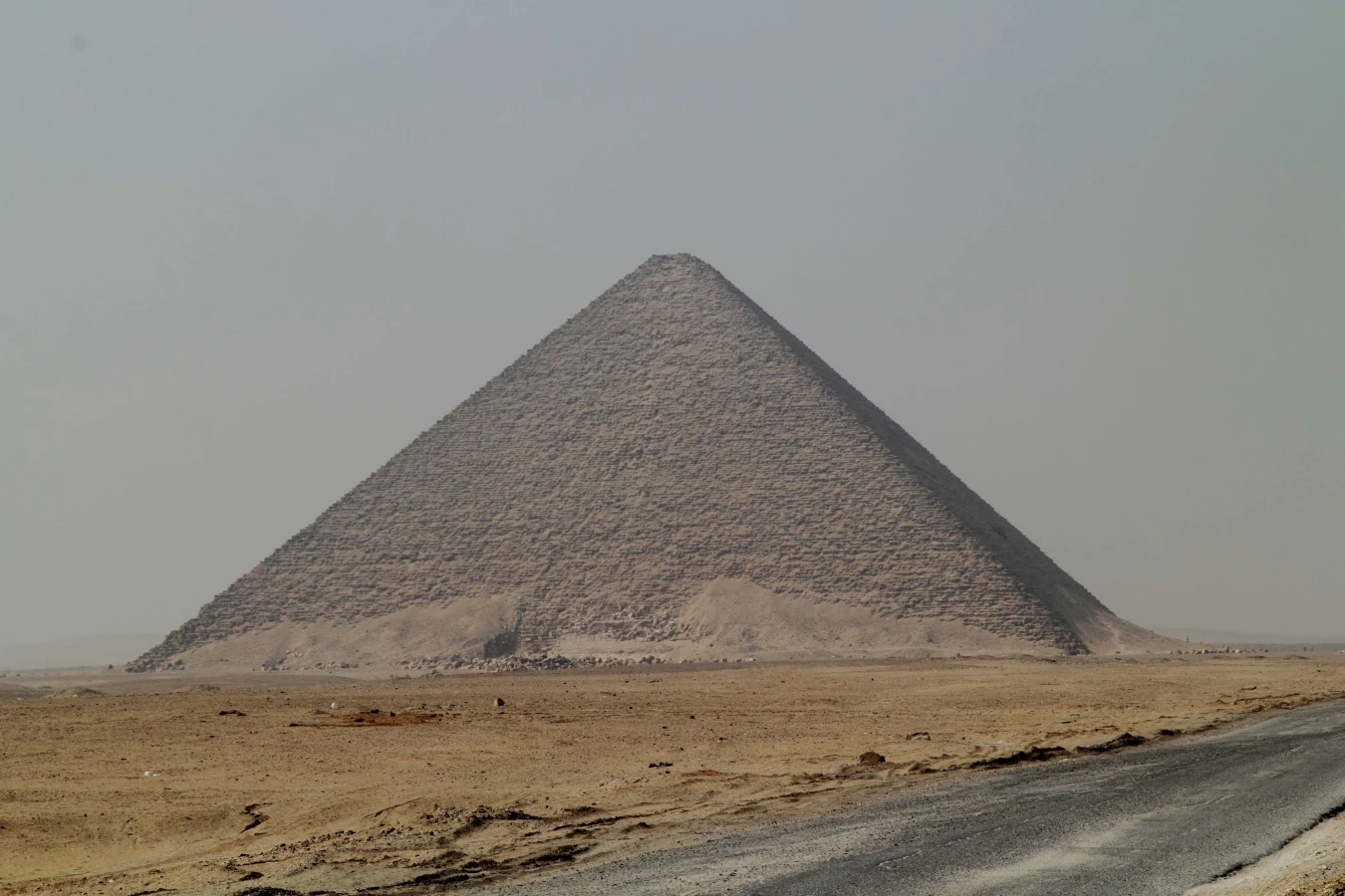 Pyramide rouge, Égypte