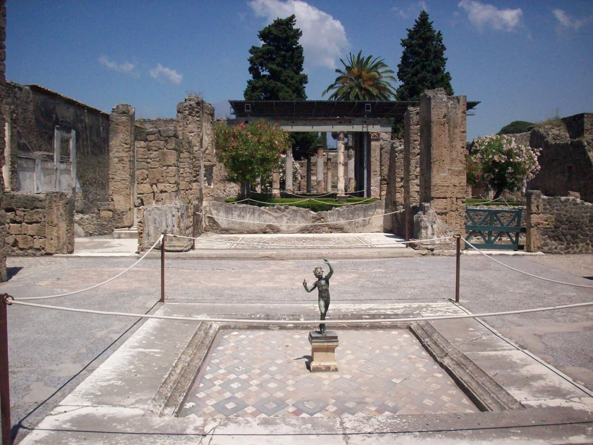 Maison du faune, Italie