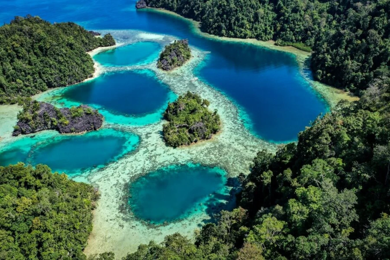  Pulau Sombori, Indonésie