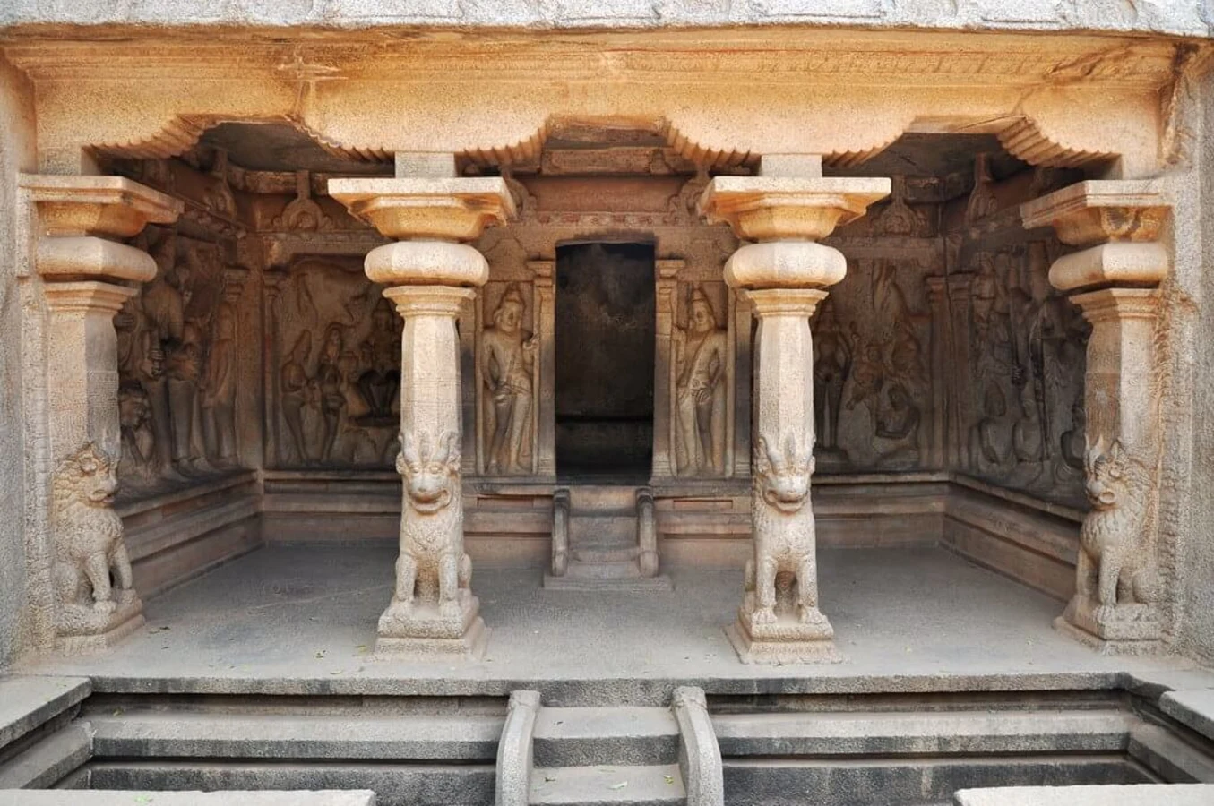Temple de la grotte de Varaha, Inde