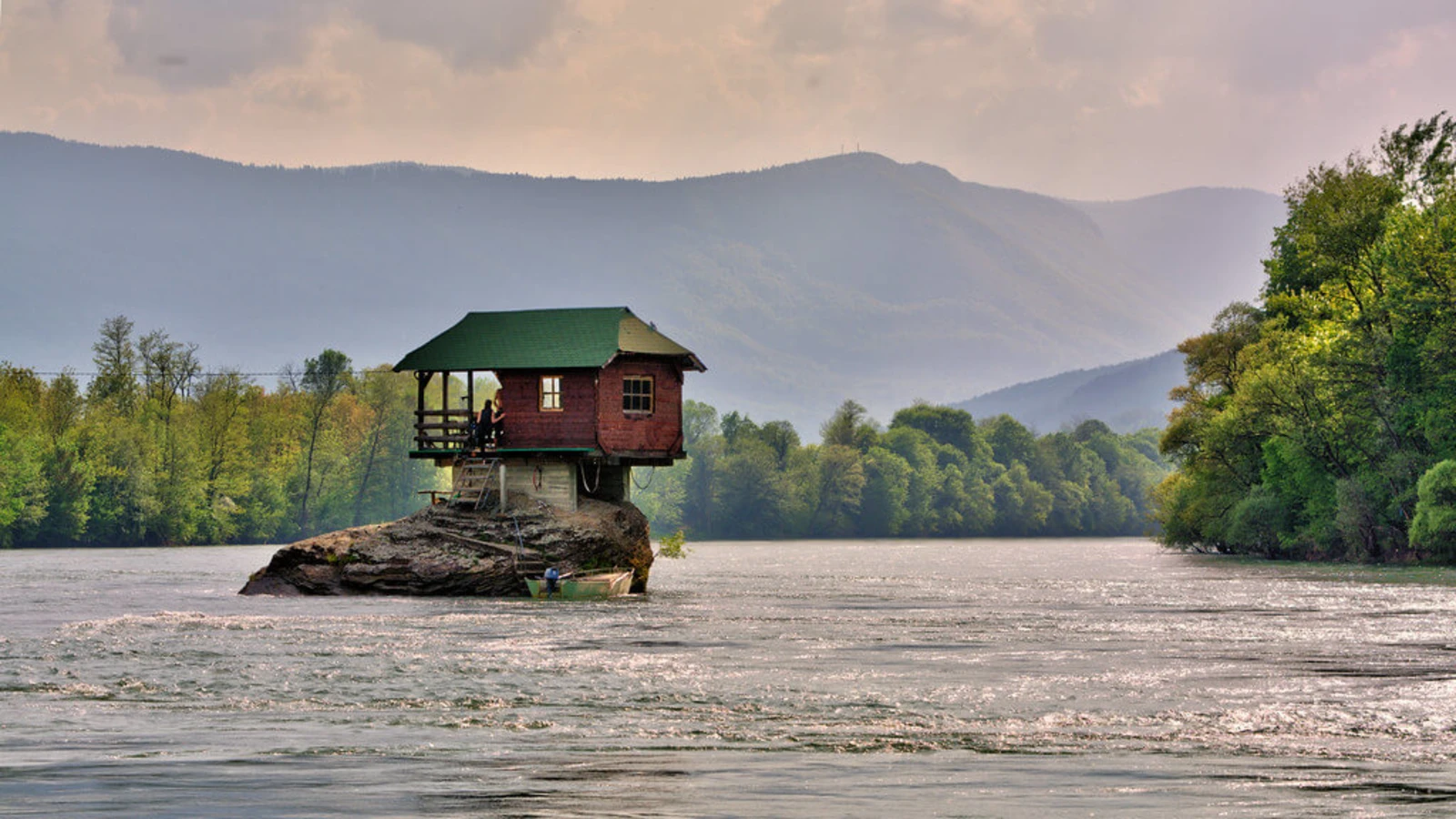 Drina river house, Serbie