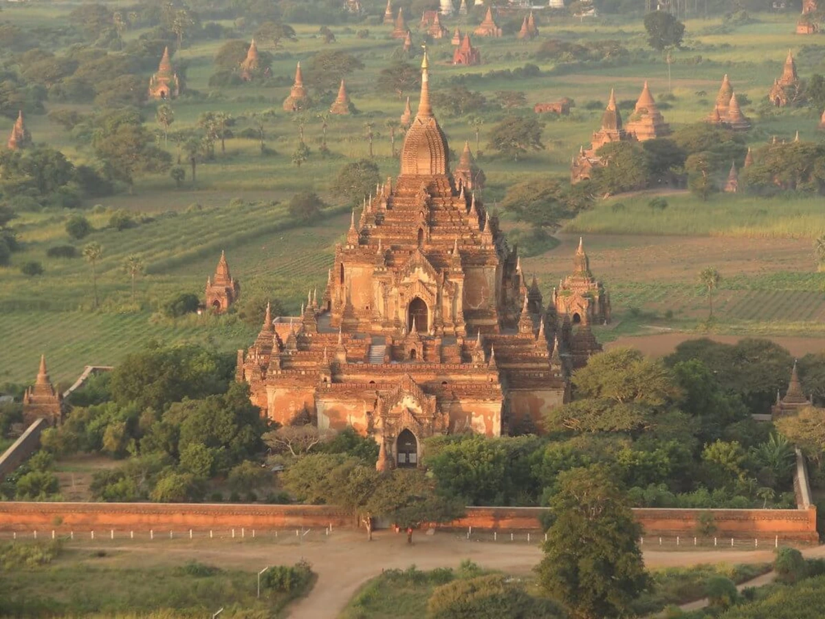 Temple de Htilominlo, Myanmar