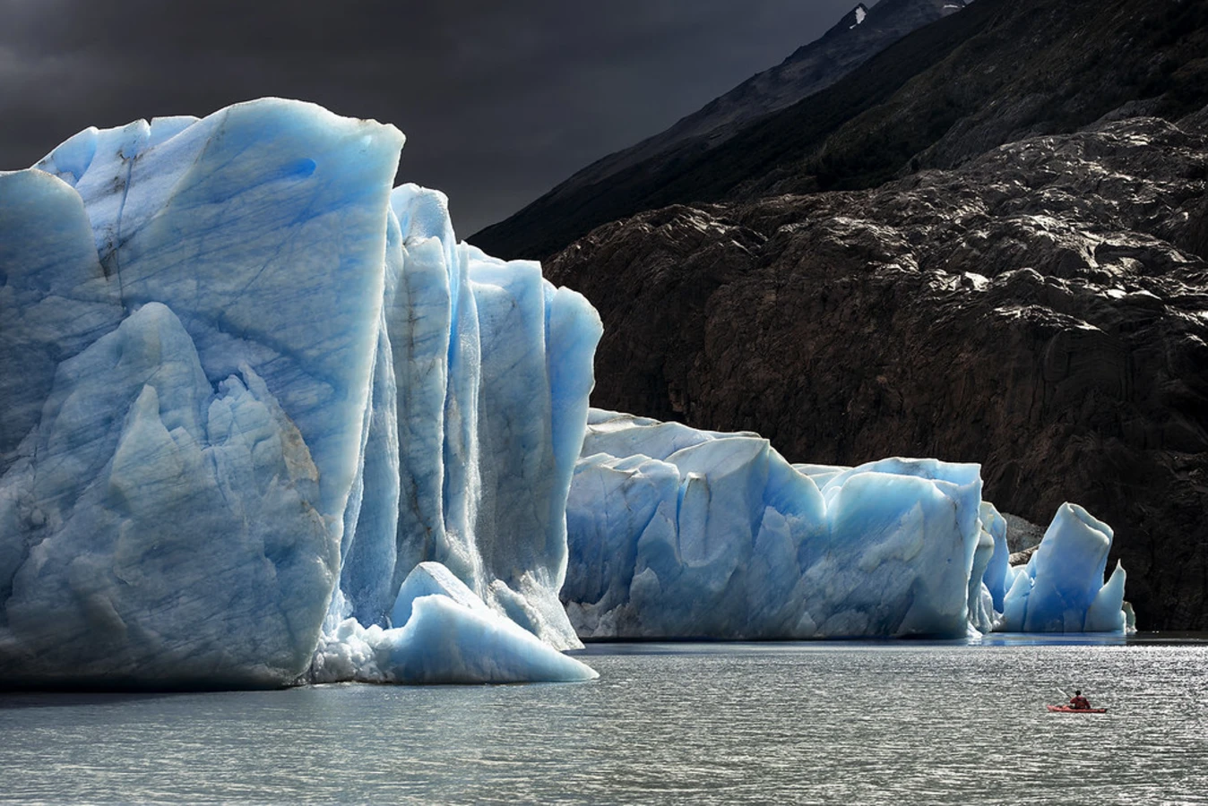 Glacier Grey, Chili