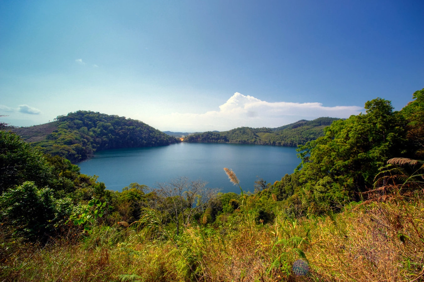 Lac Nong Fa, Laos
