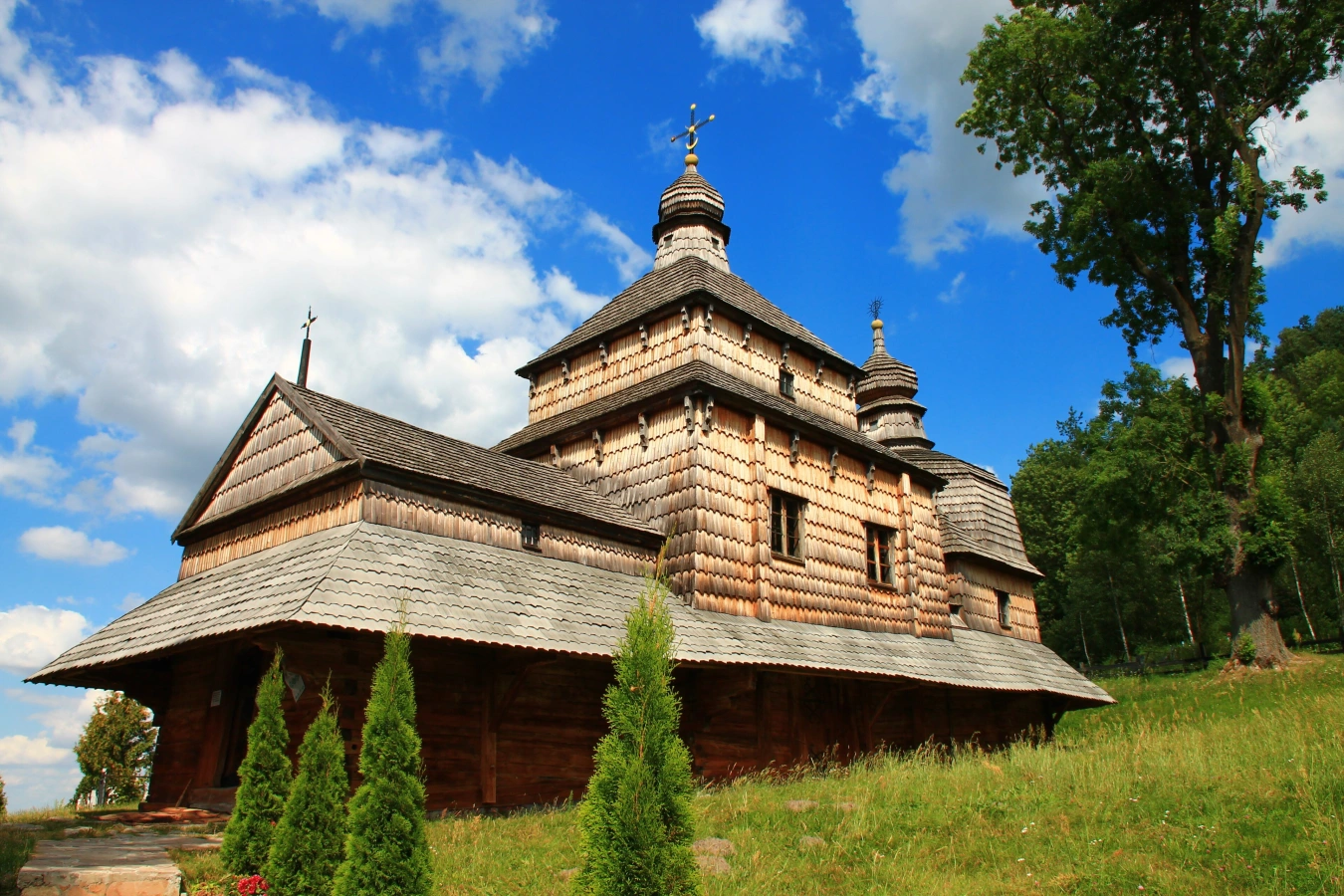 Église de la Descente-du-Saint-Esprit de Potelych, Ukraine