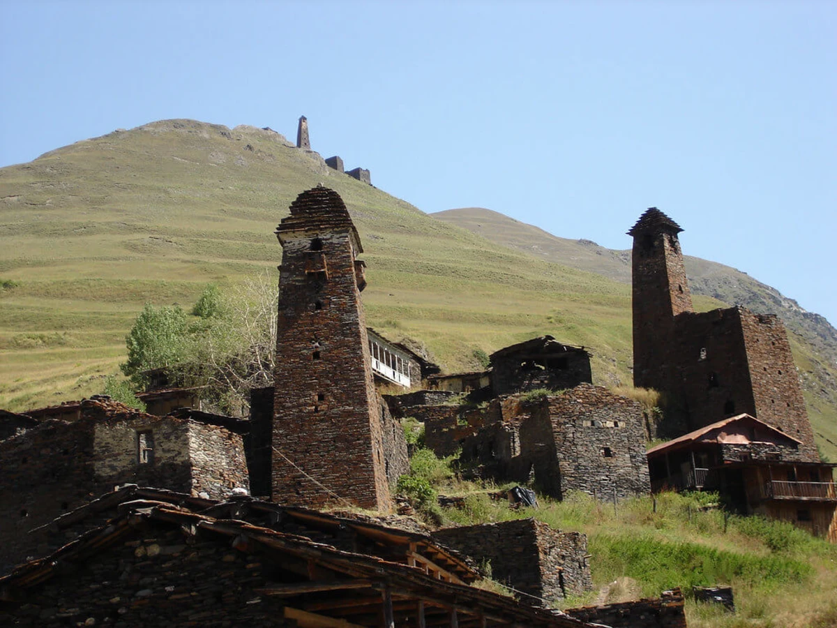 Tour de Kvavlo, Géorgie