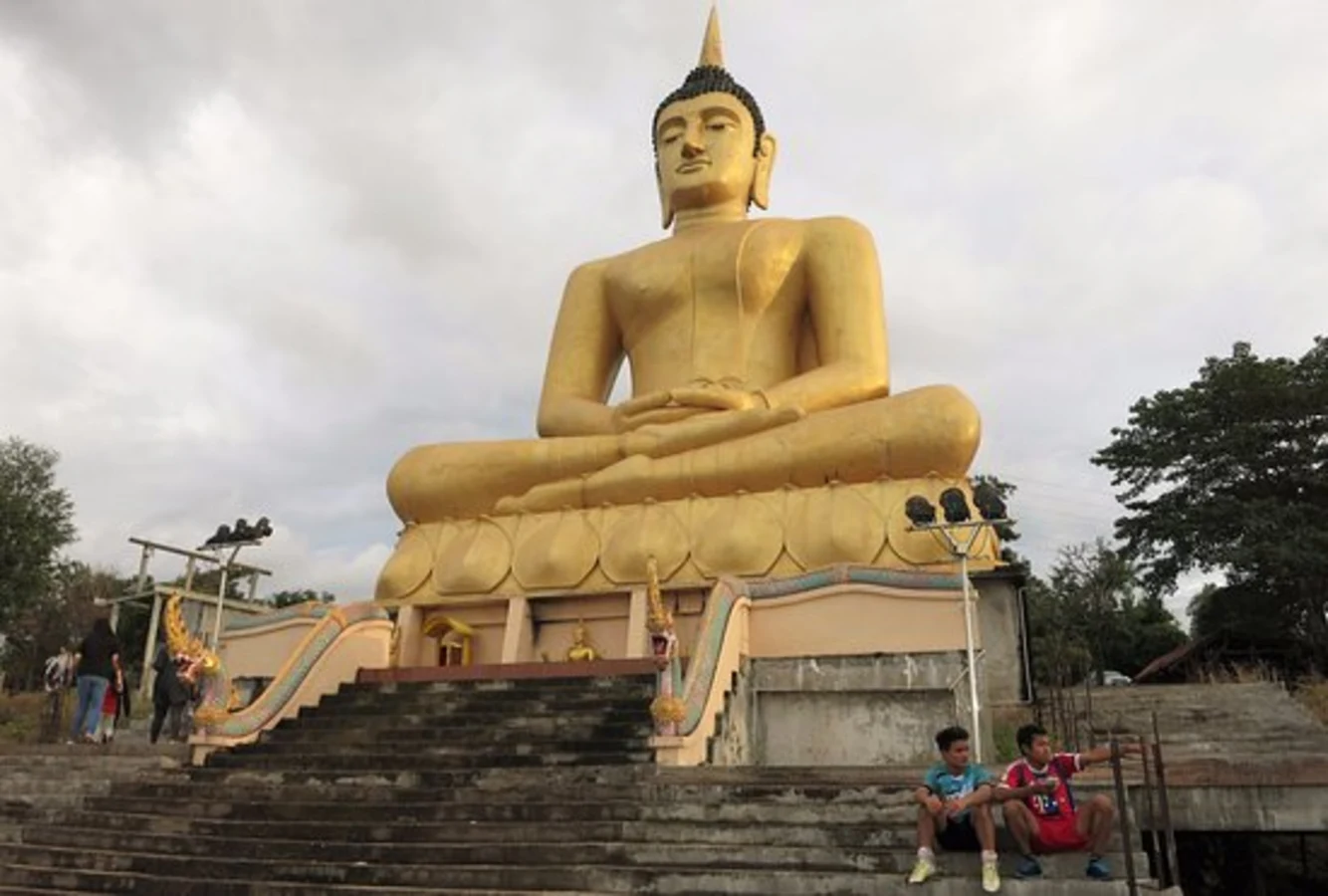 Golden Buddha, Laos