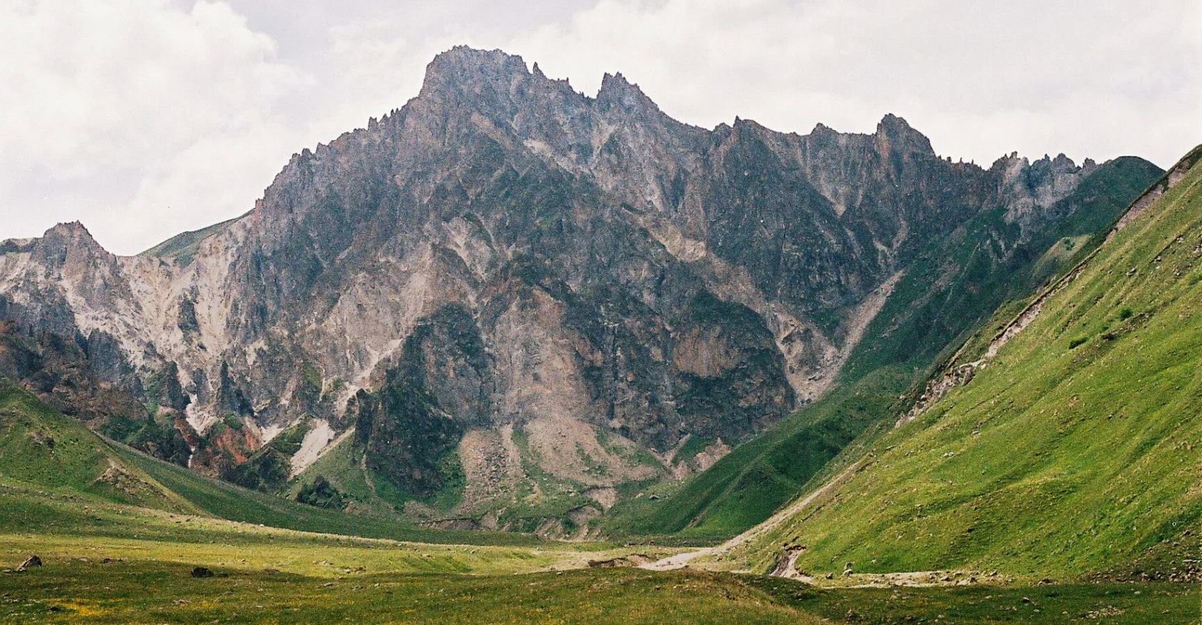 Monument naturel de la falaise de Sakhizari, Géorgie