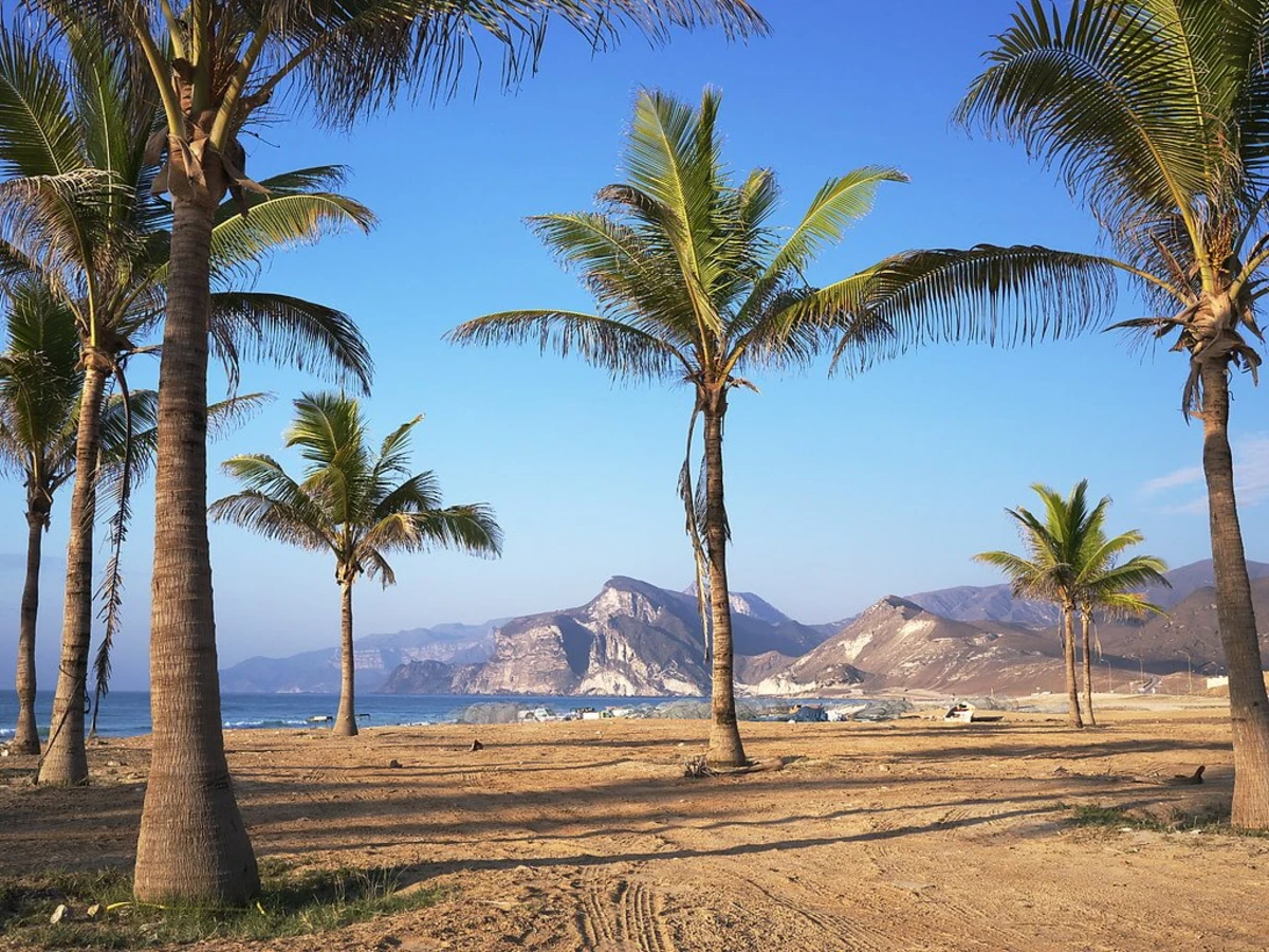 Mughsail Beach, Oman