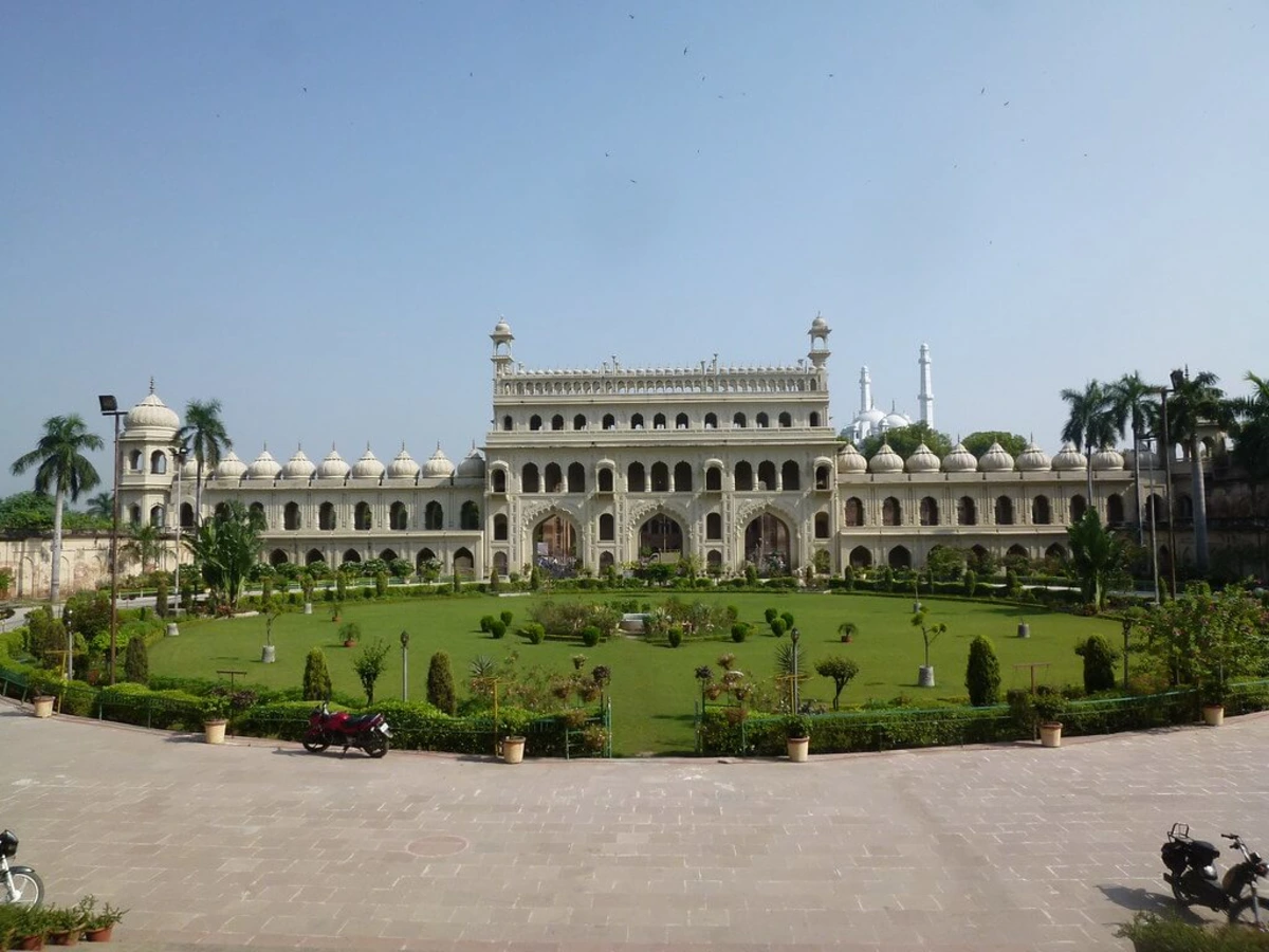 Imambara Bara, Inde