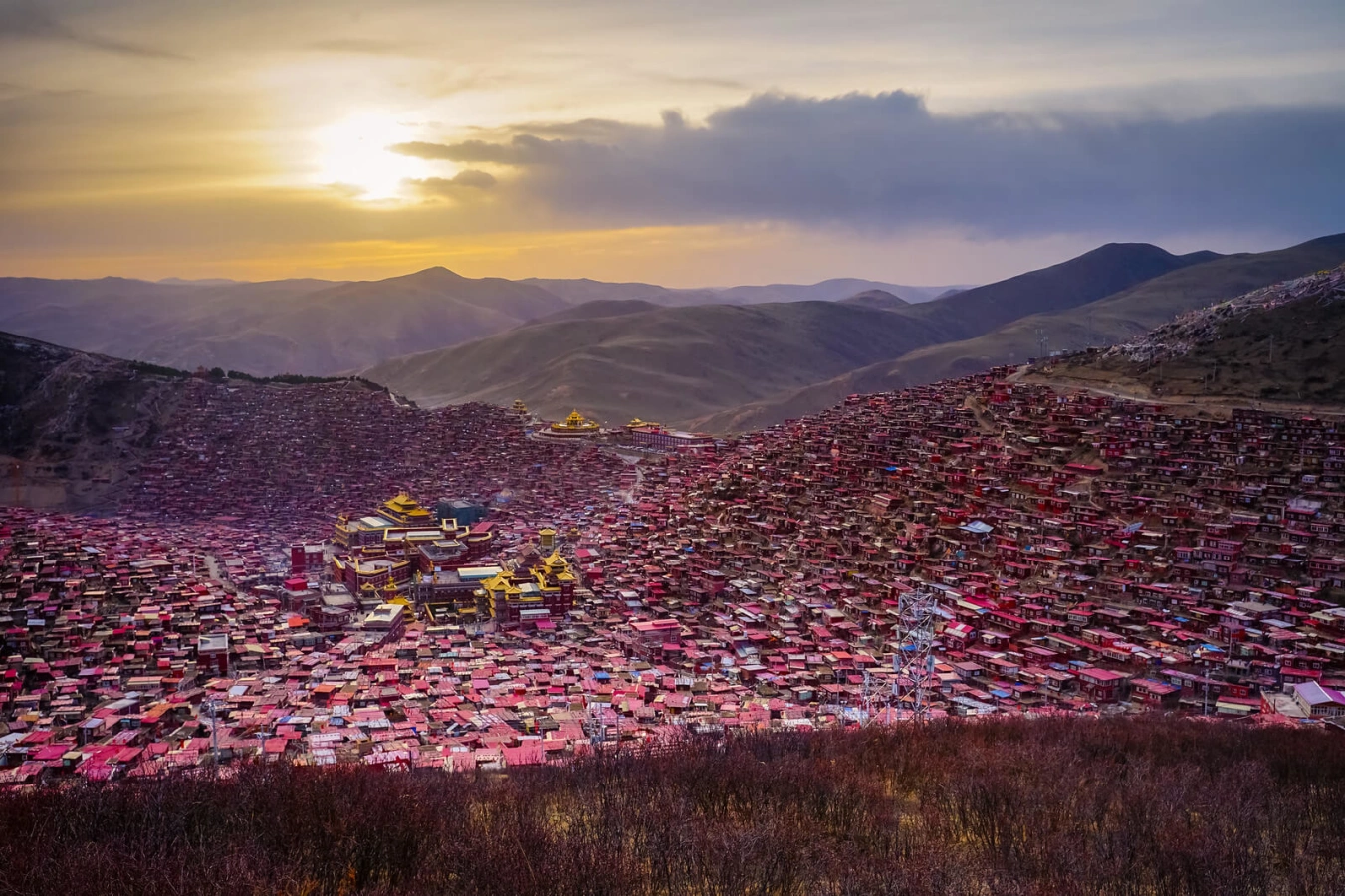 Larung Gar, Chine