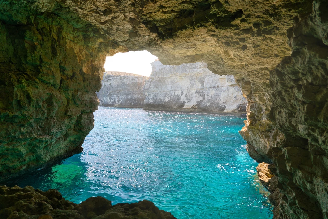 Julia Caves, Malte