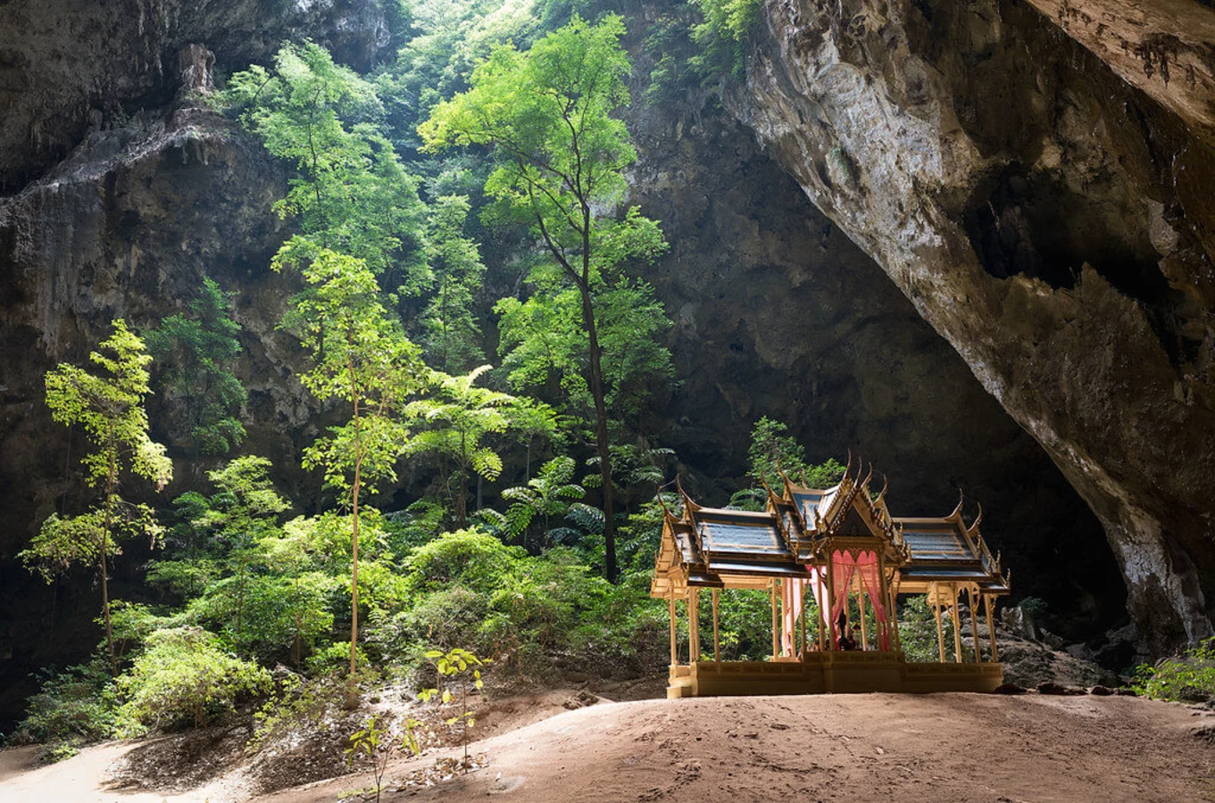 Grotte de Phraya Nakhon, Thaïlande