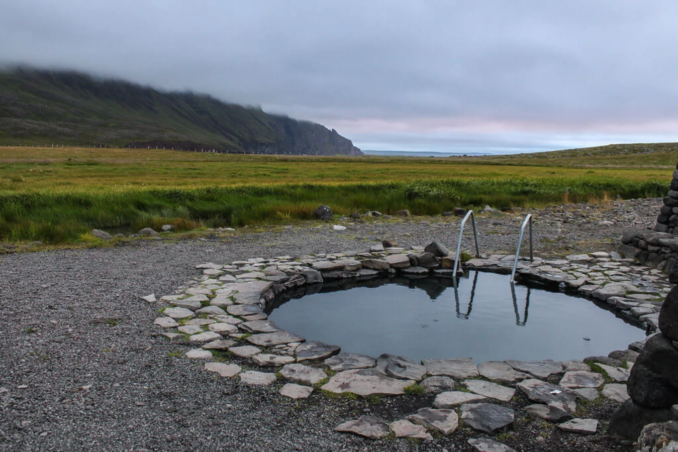 Grettislaug, Islande
