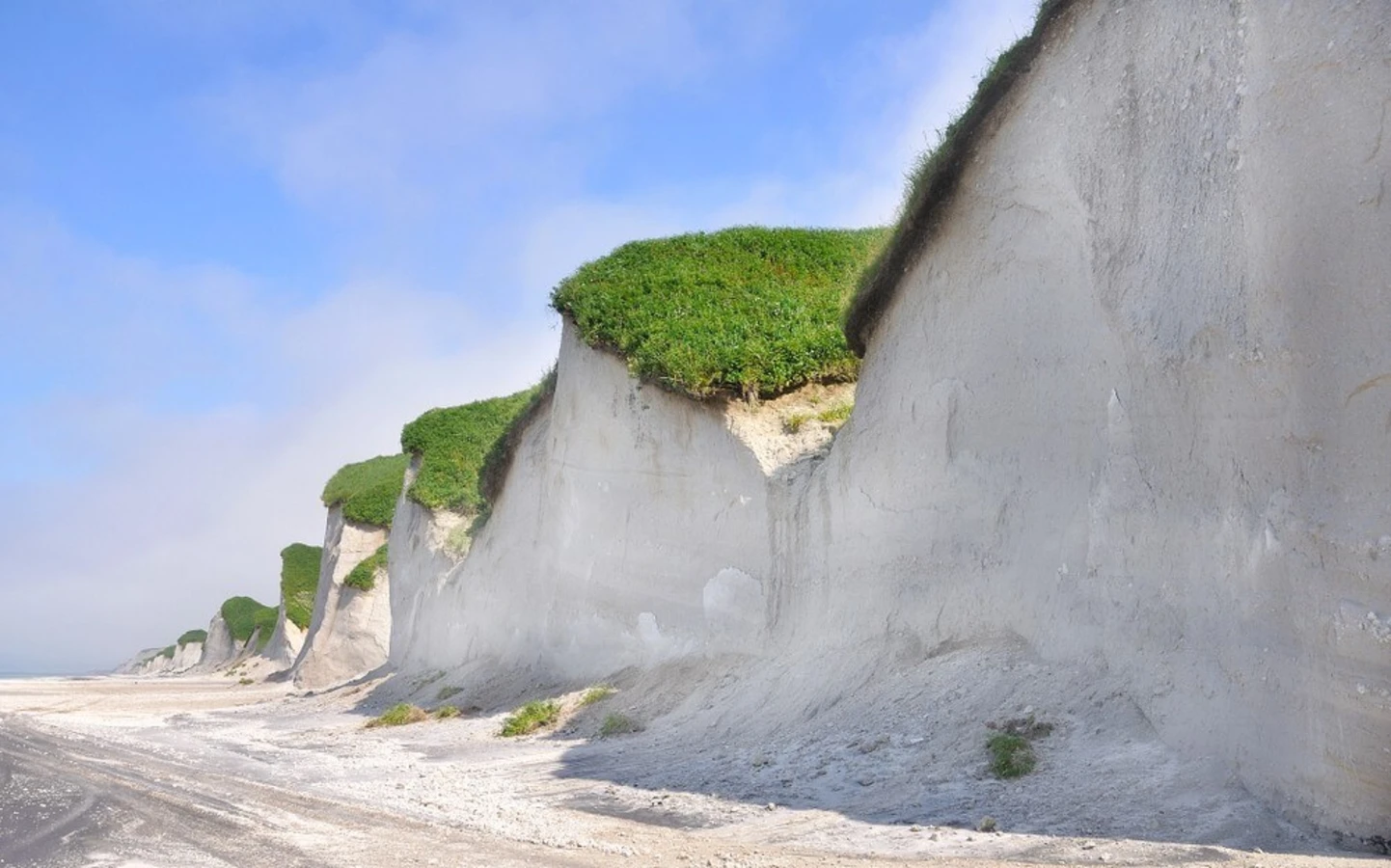 Falaises blanches d'Iturup, Russie
