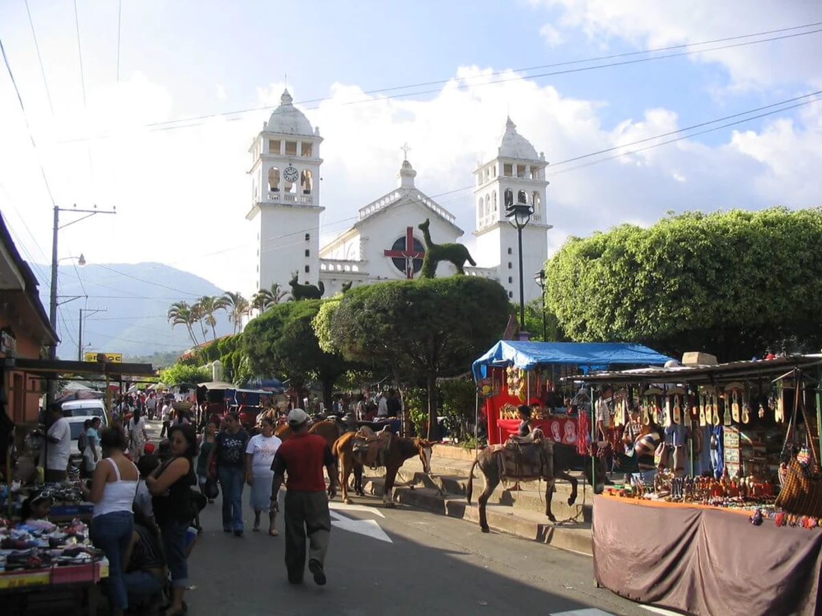 Juayua, Salvador