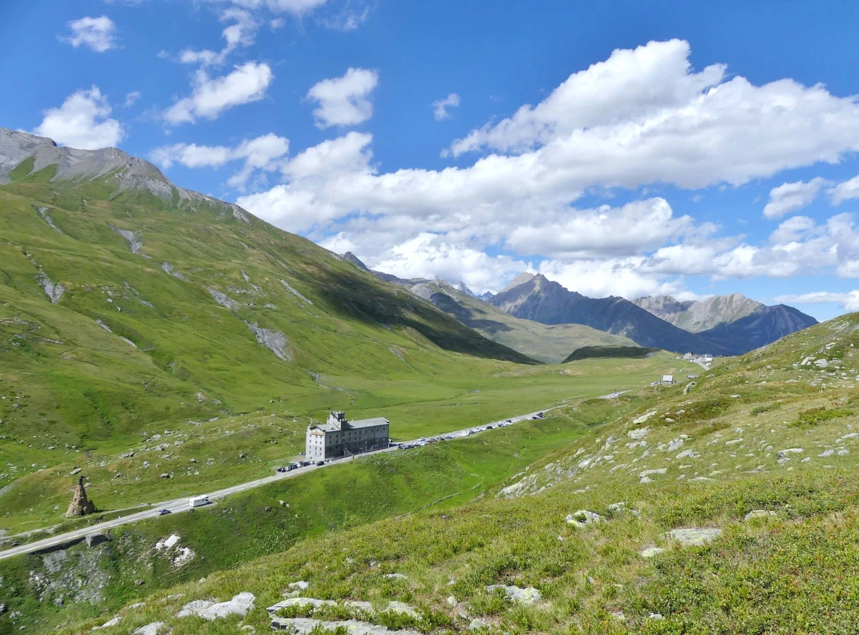Col du Petit Saint-Bernard, France, Italie