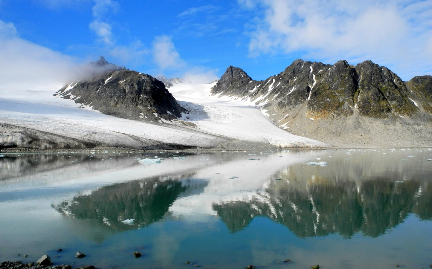 Gullybreen, Svalbard et Jan Mayen