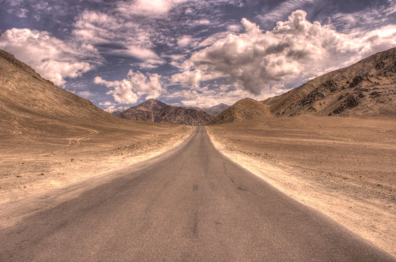 Magnetic Hill, Inde