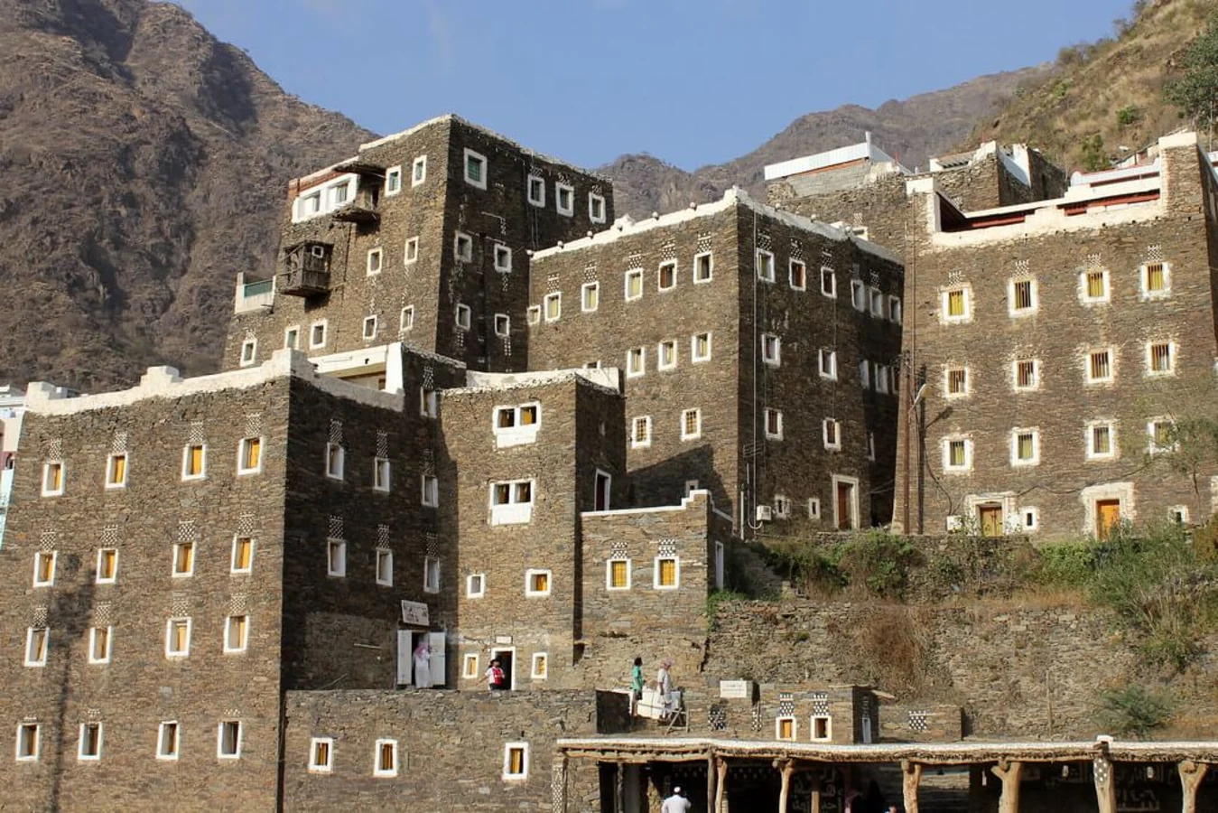 Rijal Almaa, Arabie saoudite